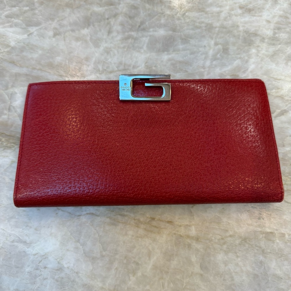 RARE authentic Gucci continental long wallet leather G clasp